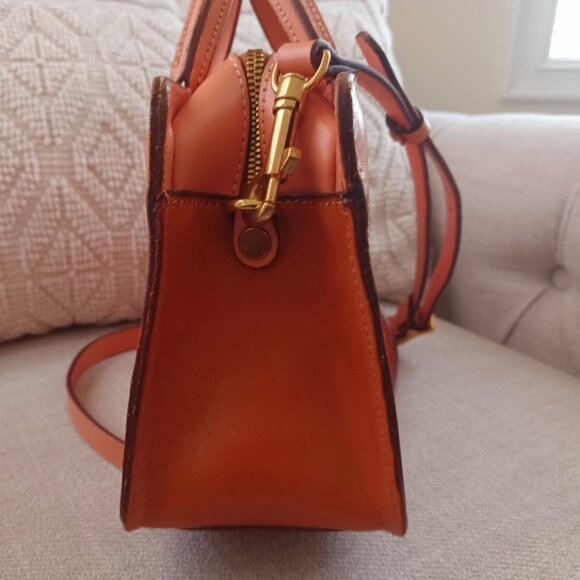 OLD TREND brand Vinca Mini Tote Bag - Picture 5 of 10